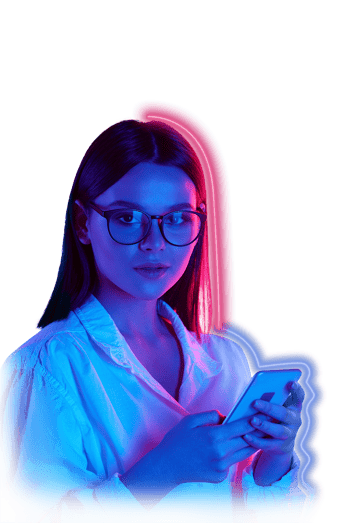 Emma with short hair and glasses looking straight ahead 2022-02